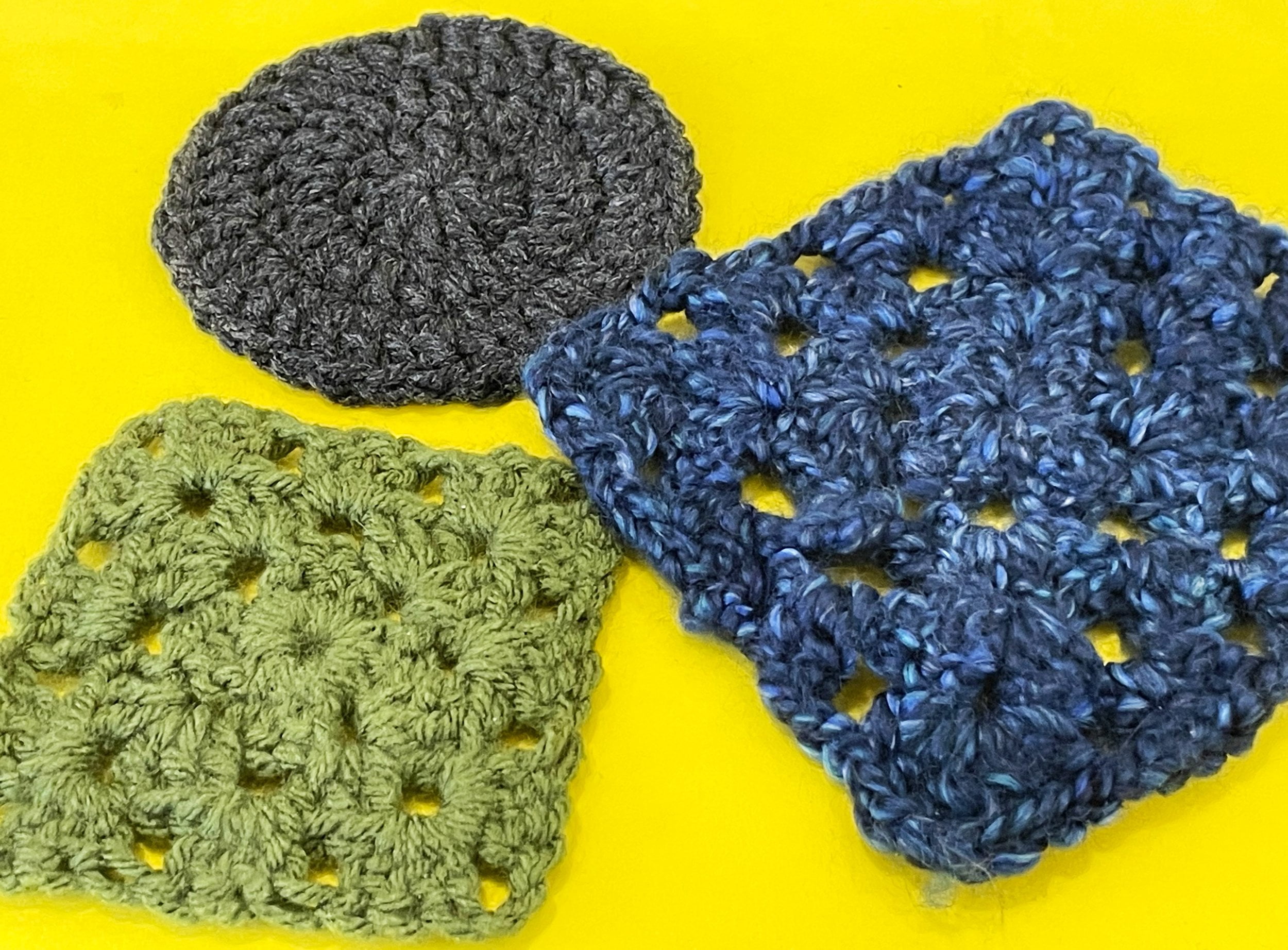 Image of crochet coasters on a yellow backdrop for KinoSaito Crochet Workshop